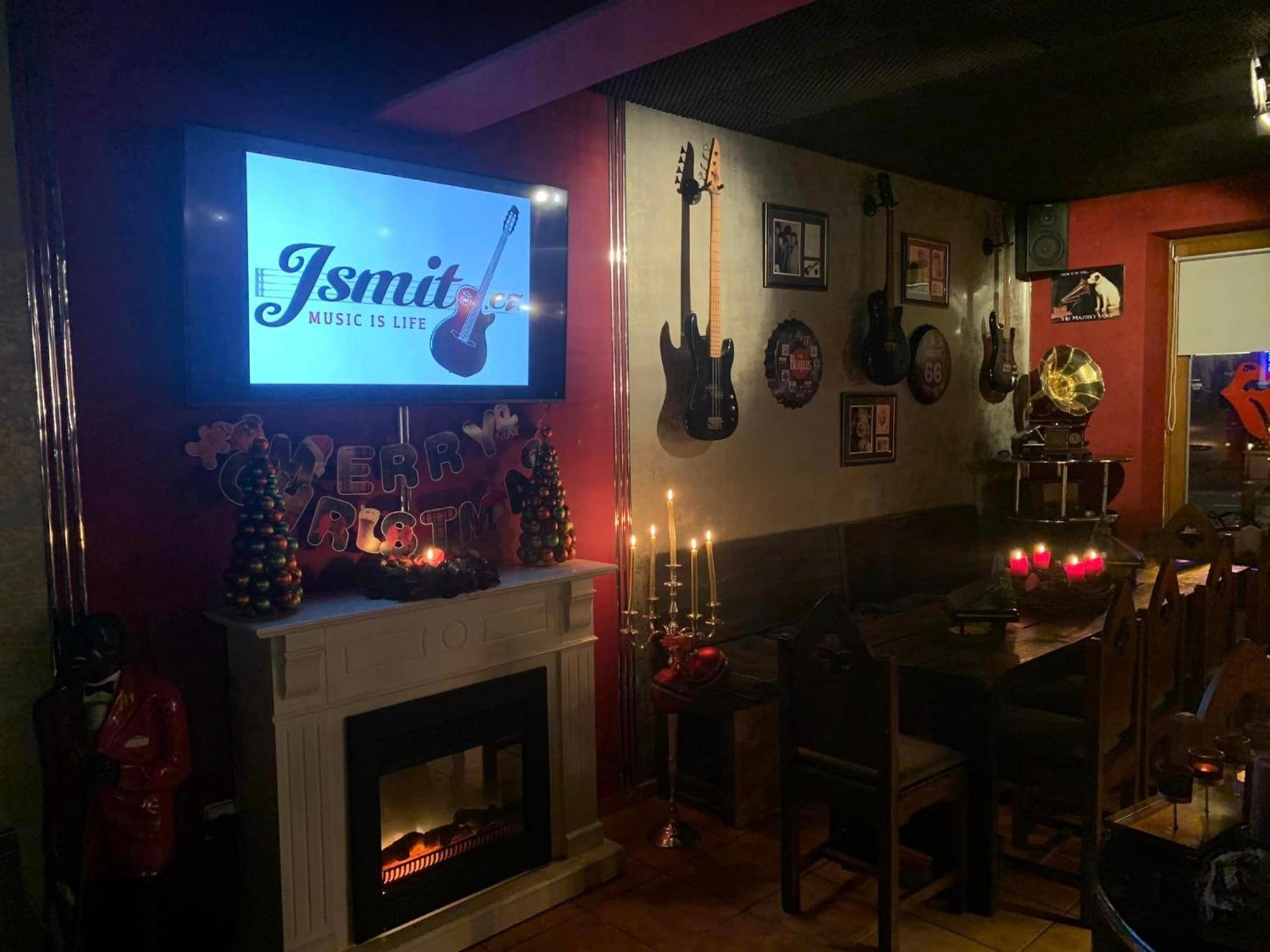 Apartment Jsmit Music&bar&apartments, Balkony V Apartmanah, Bar Dole *